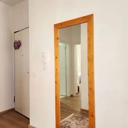 Apartment Deluxe For Three 24h Check In Tirana