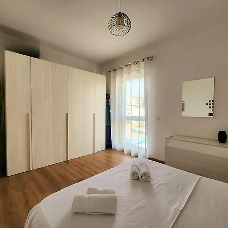 Lejlighed Deluxe For Three 24h Check In Tirana