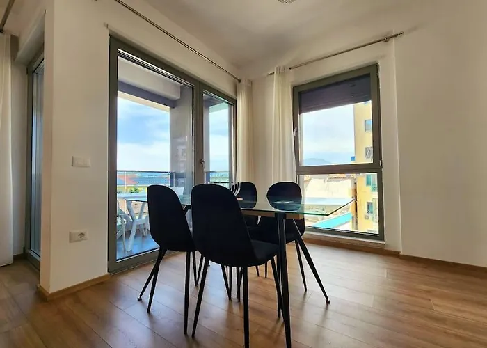 Deluxe For Three 24h Check In